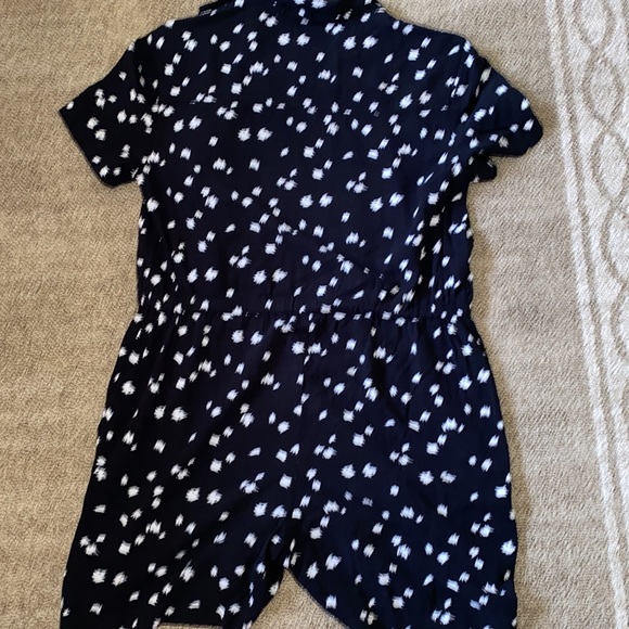 Two by Vince Camuto romper - Picture 5 of 6